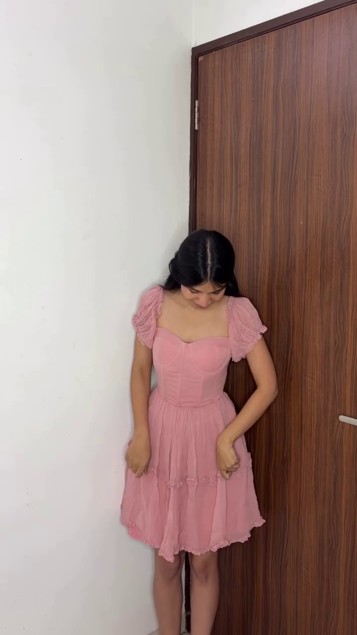 Soft Pink Puff Sleeve Dress