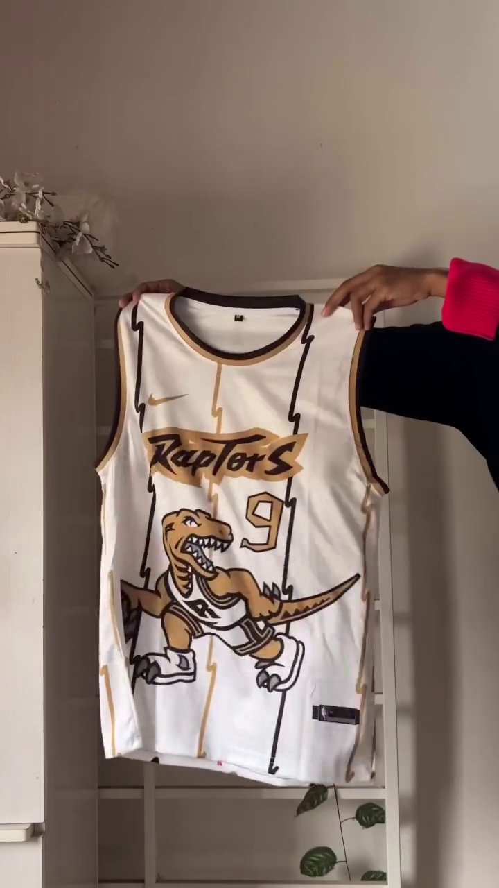 Royal Dragon Street Vibe