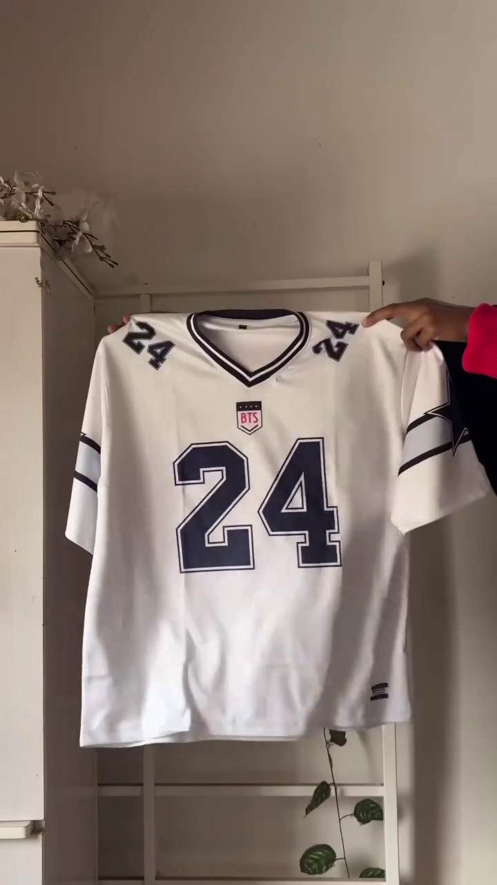 Royal Dragon Street Vibe