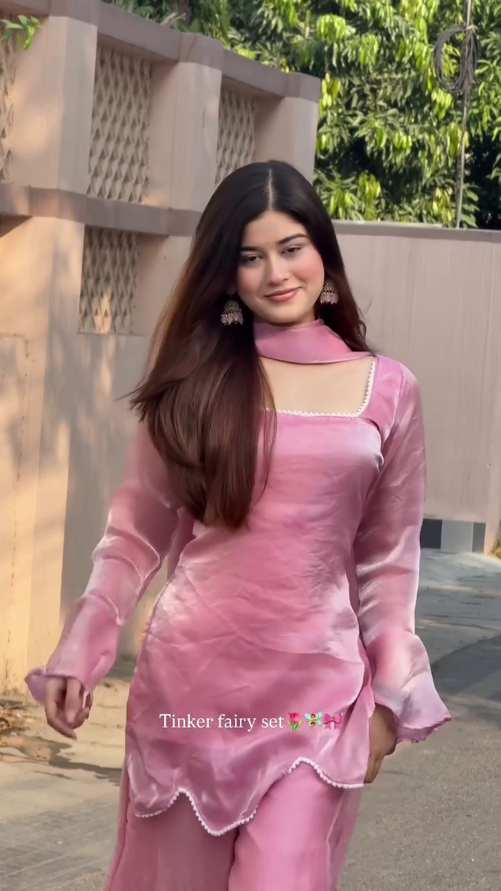 Minimal Mood, Maximum Attitude ⚡