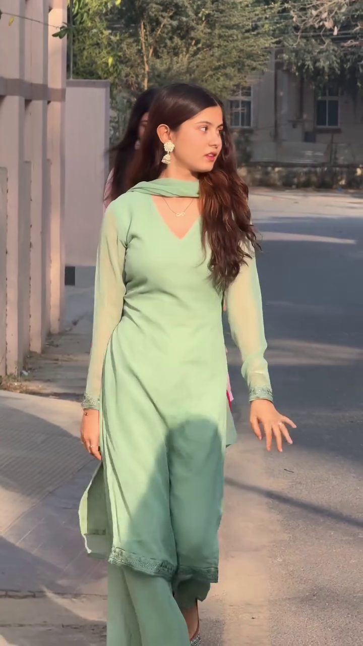 Maroon Classic Pakistani Suit Set