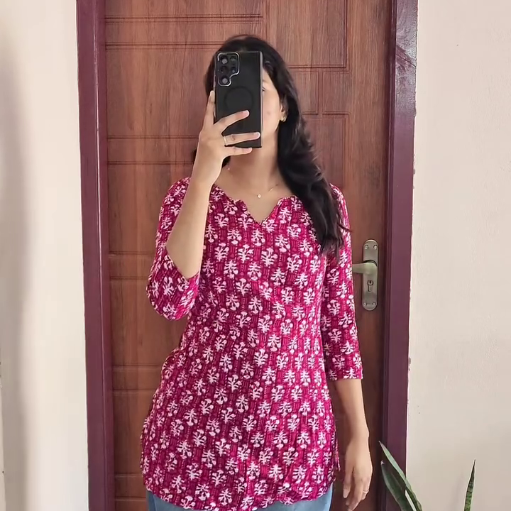 Red Printed Casual Kurti Top