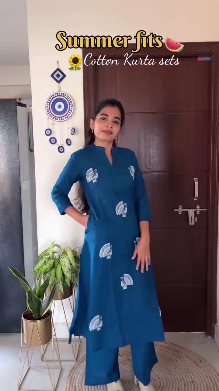 Minimal Chic Knit Top & Denim Look