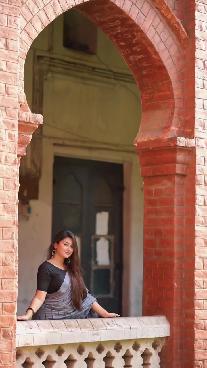 Charcoal Grey Saree Chic