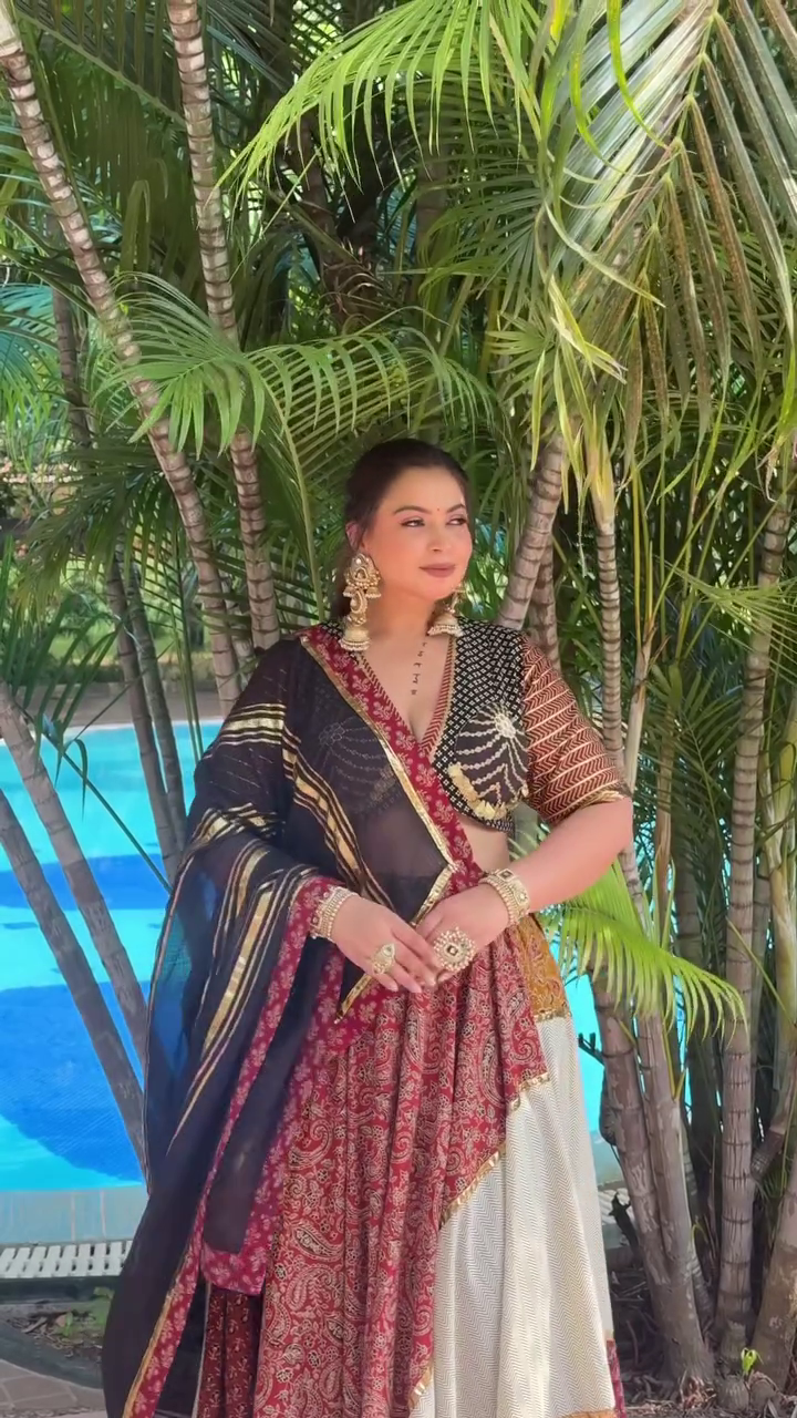 Heritage Fusion Lehenga Set