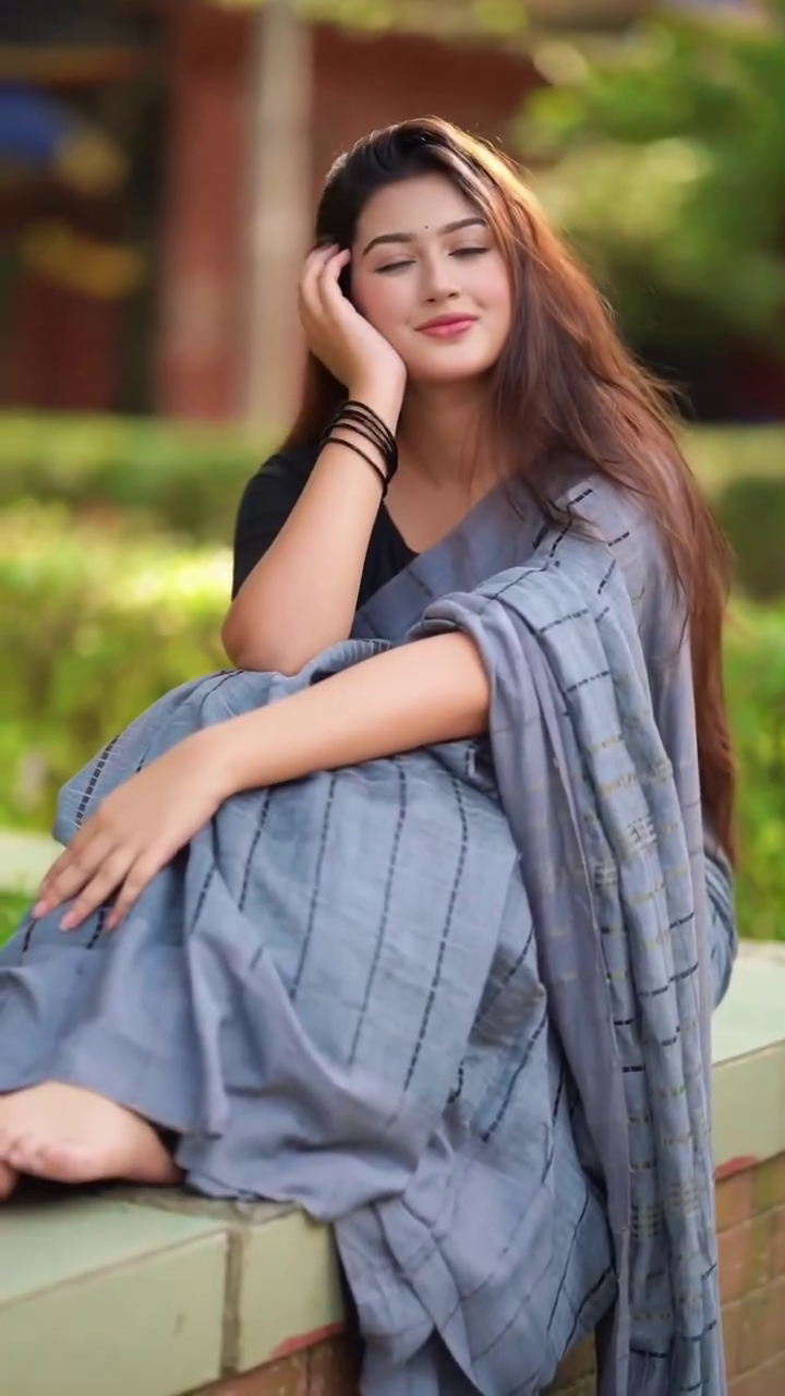 Grey Classic Saree Style