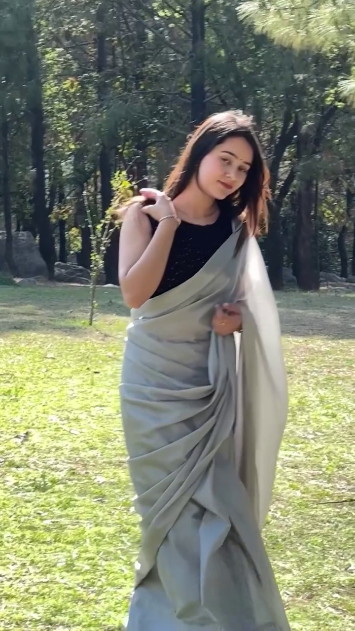 Elegant Grey Saree Look