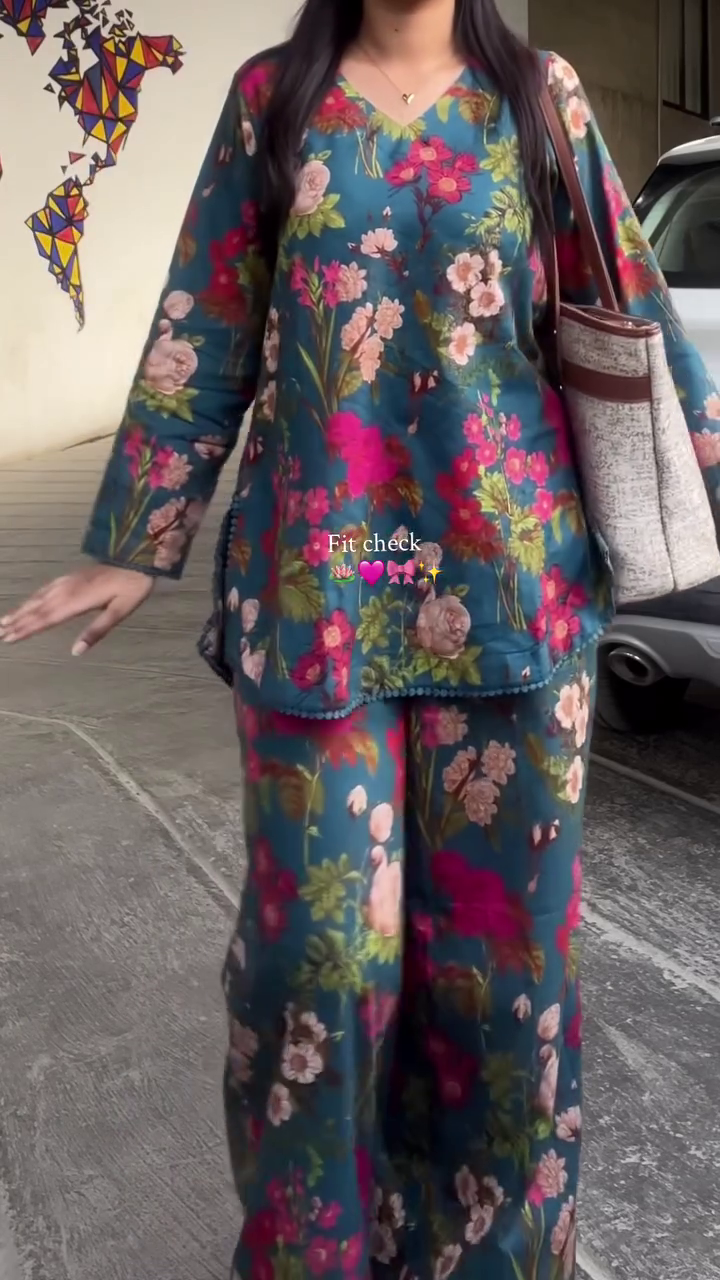 Women’s Floral Co-Ord Set – Trendy Fit Check Outfit 🌸✨