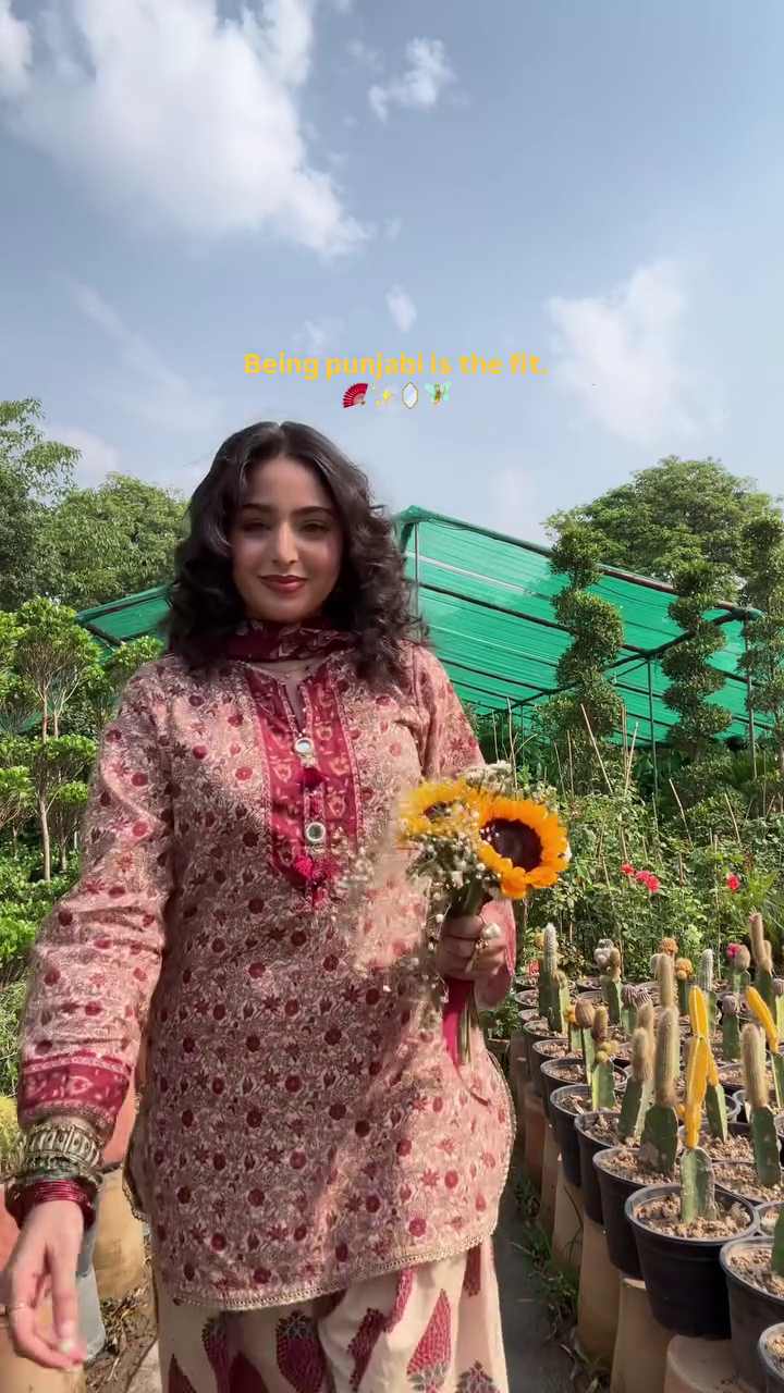 Women’s Punjabi Suit – Elegant Desi Fit Check ✨🌻