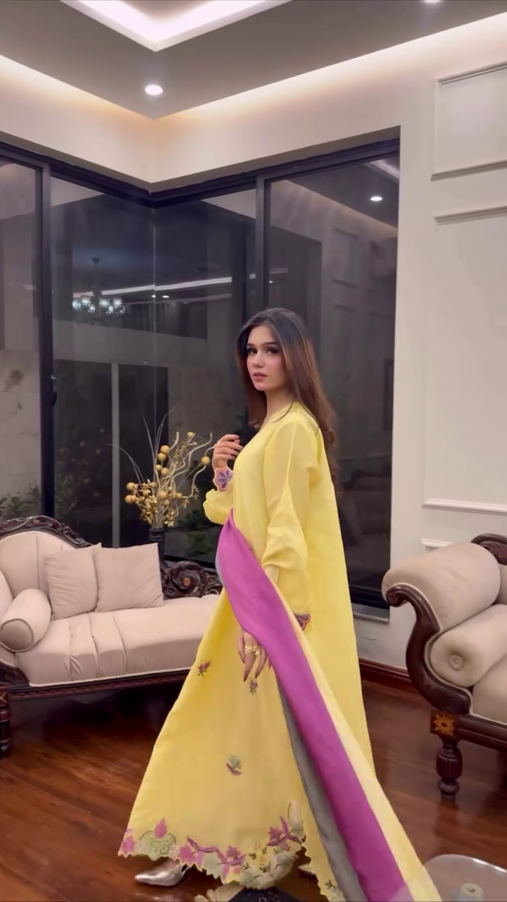 Women’s Butter Yellow Sheesha Silk Kaftan – Soft Summer Elegance ✨🌼