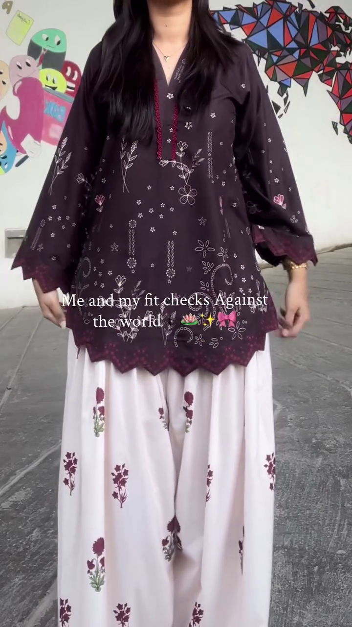 Women’s Minimal Fit Check – Soft Desi Aesthetic 🤍✨