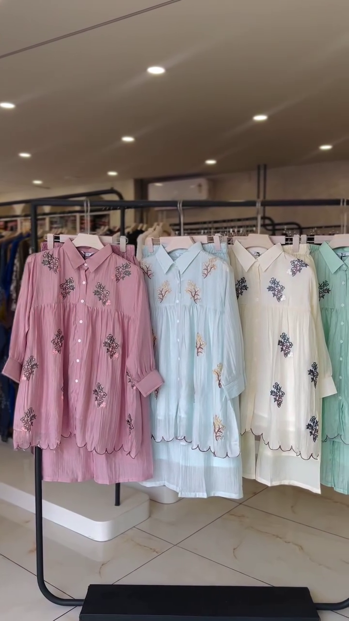 Women's Embroidered Oversized Shirt Dress