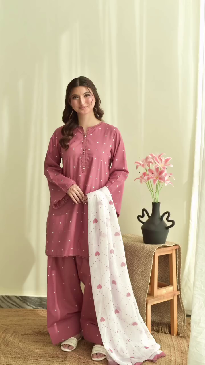 Women’s Pink Hearts Co-Ord Set – Soft Feminine Outfit with Delicate Sitara Work