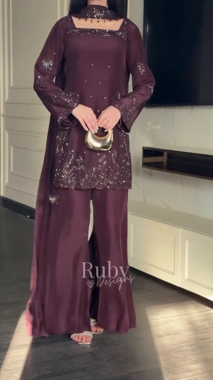Women’s New Arrival Collection – Trendy Ethnic & Contemporary Outfits Loved by Fashion Enthusiasts