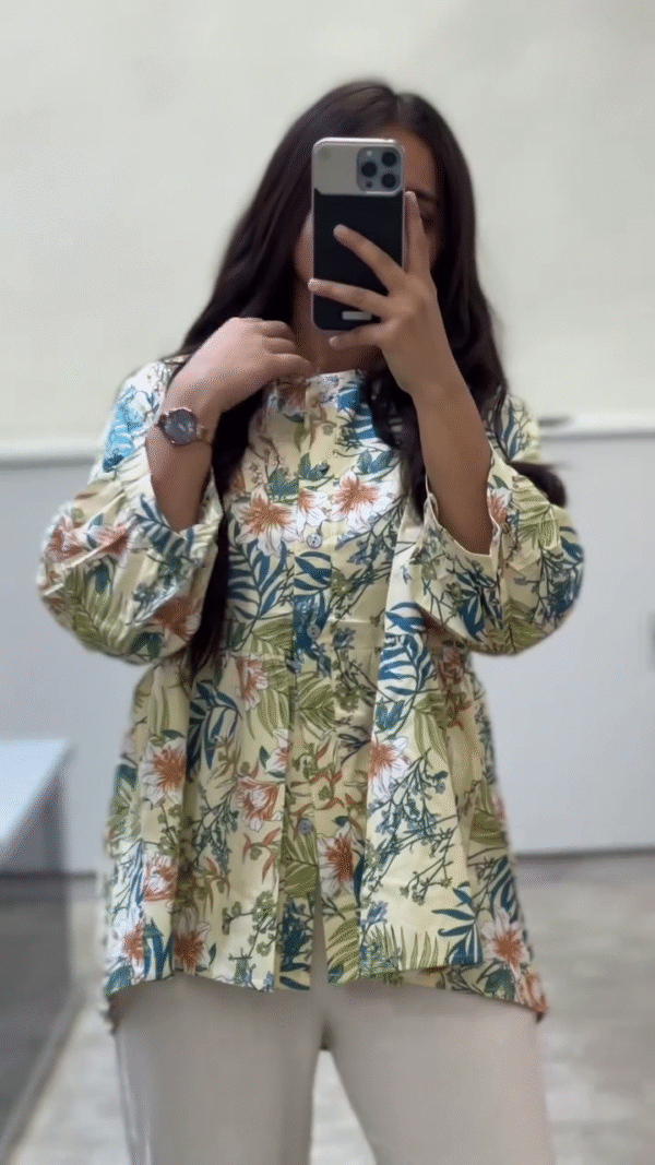 🌺 Botanical Glance – The Statement Floral Top - Image 5