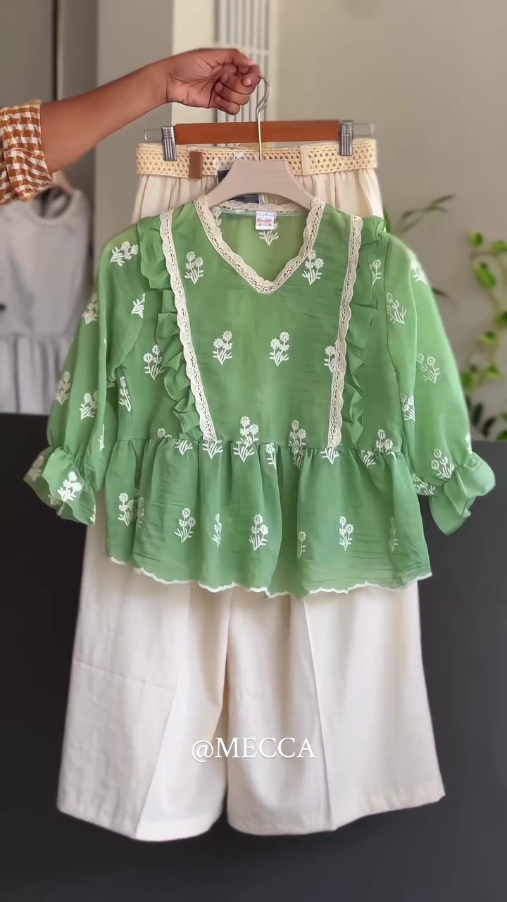 🍃“Mint Blossom Embroidered Peplum Top with Cream Culottes”