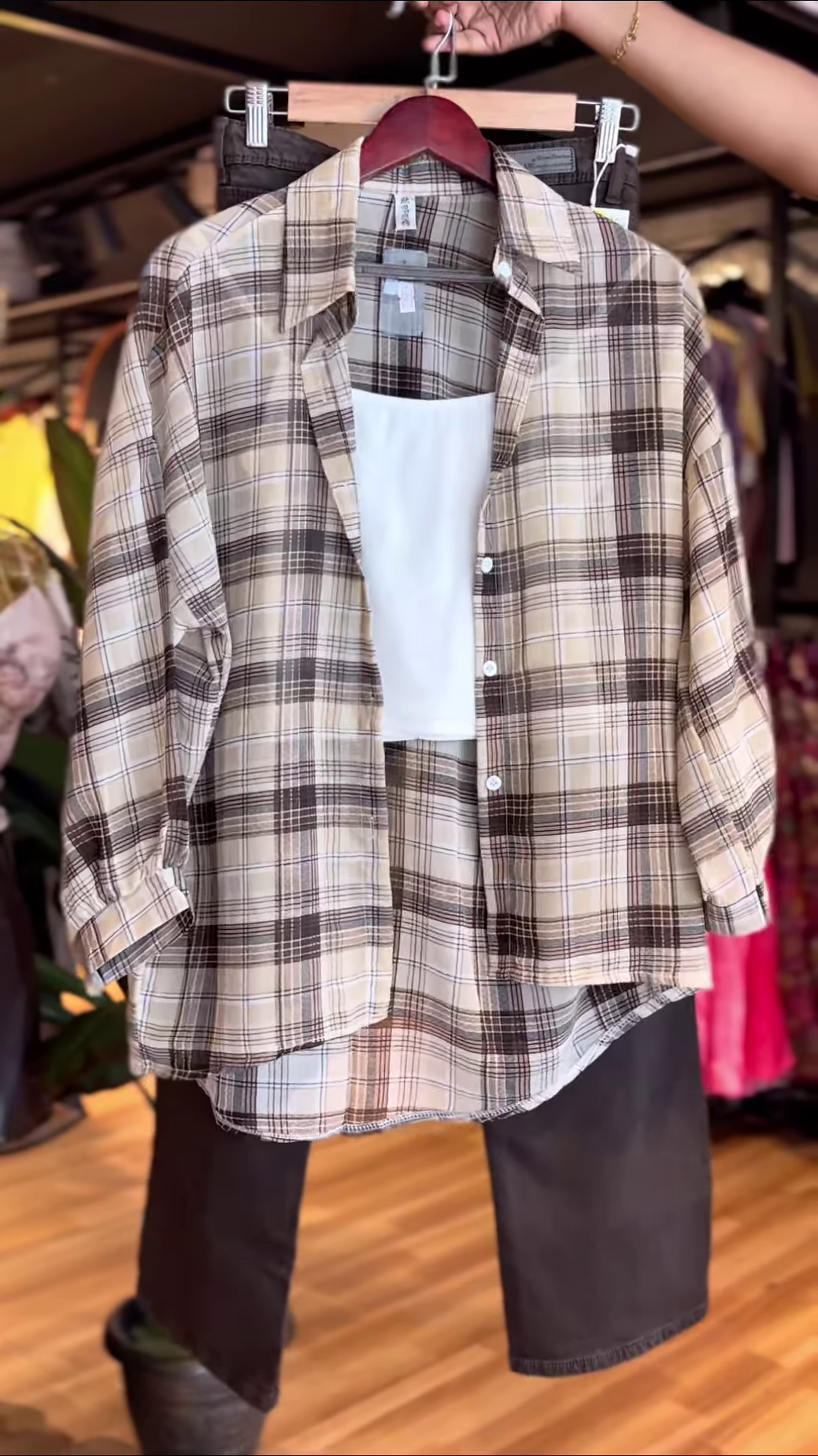π€ Flannel Fever β Where Chill Meets Chic π€