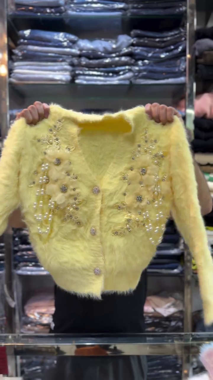 ✨ Golden Bloom Luxe Fuzzy Cardigan – Elegant Winter Glam ✨ - Image 3