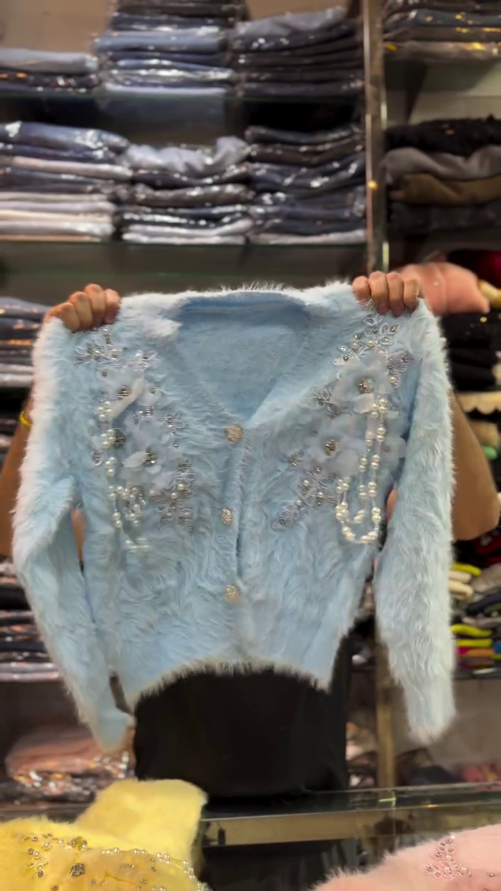 ✨ Golden Bloom Luxe Fuzzy Cardigan – Elegant Winter Glam ✨ - Image 4