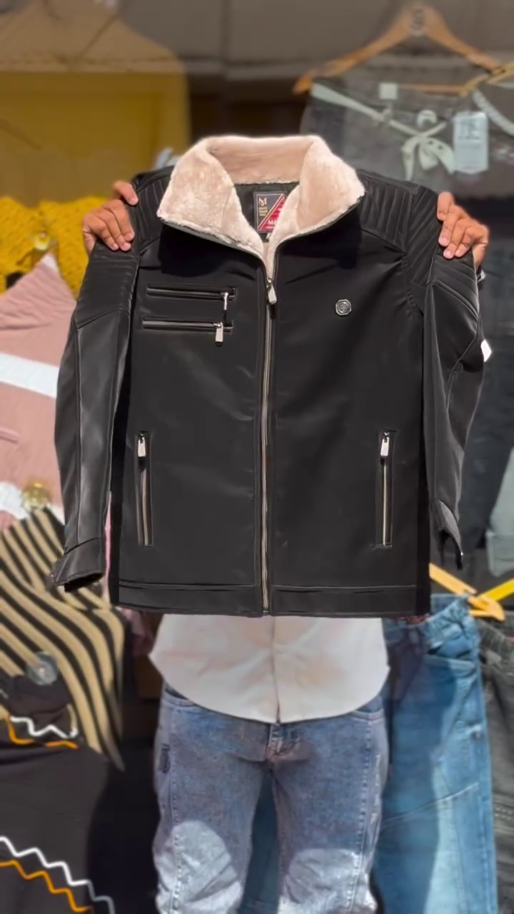 🧥 Urban Frost Luxe Winter Jacket 🧥 - Image 3