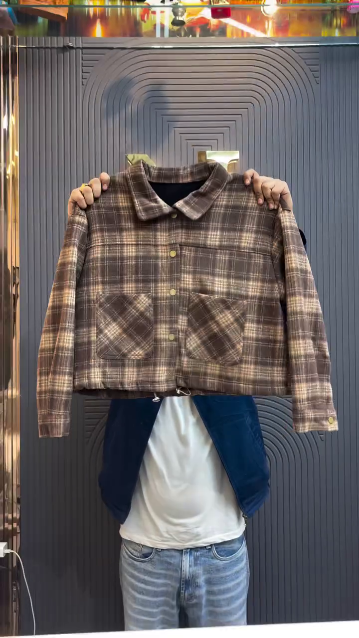 π€ Vintage Plaid Crop Jacket β Cozy Chic Everyday Essential π€