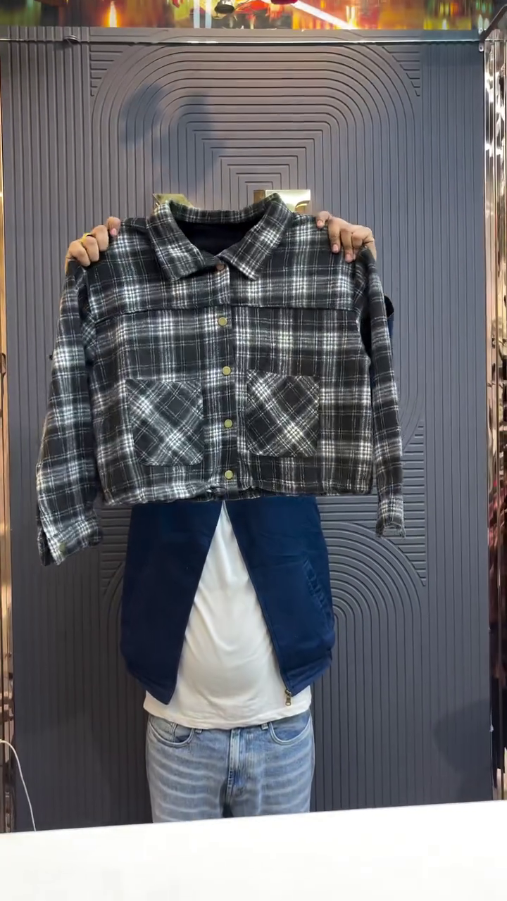 π€ Vintage Plaid Crop Jacket β Cozy Chic Everyday Essential π€ - Image 4