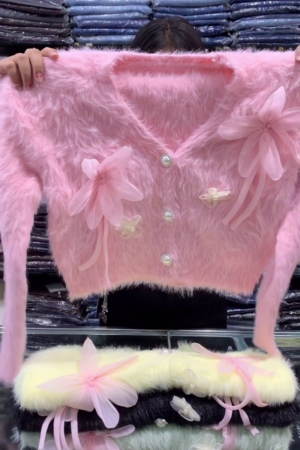 πΈβ¨ Blossom Luxe Fuzzy Cardigan β Floral Pearl Button Knit β¨πΈ
