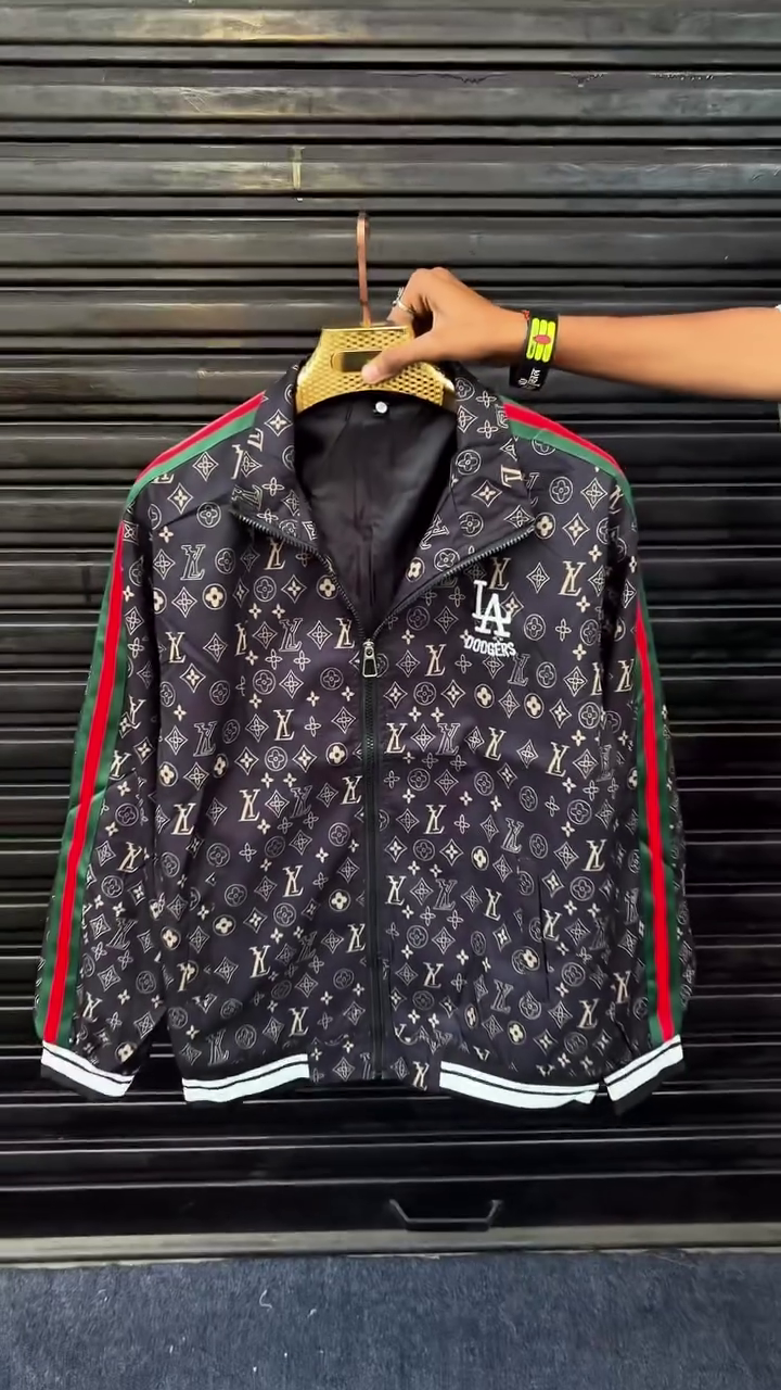 Your ultimate style essential has arrived: the multi-design, multi-color "Health" jacket collection! 🤩 - Image 9