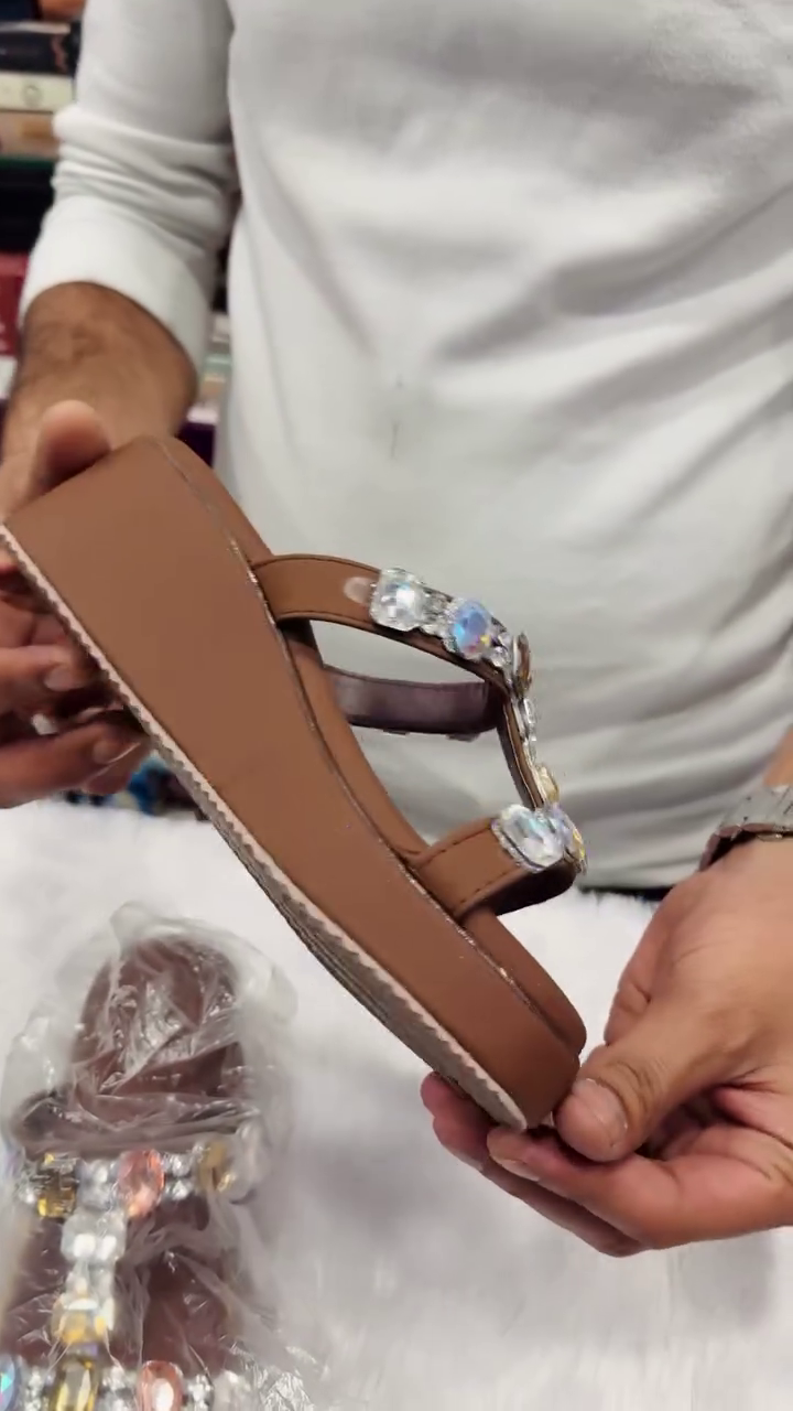 ✨ LuxeGlam™ Crystal Embellished Slip-On Sandals – Elegance with Every Step 👡💎 - Image 3