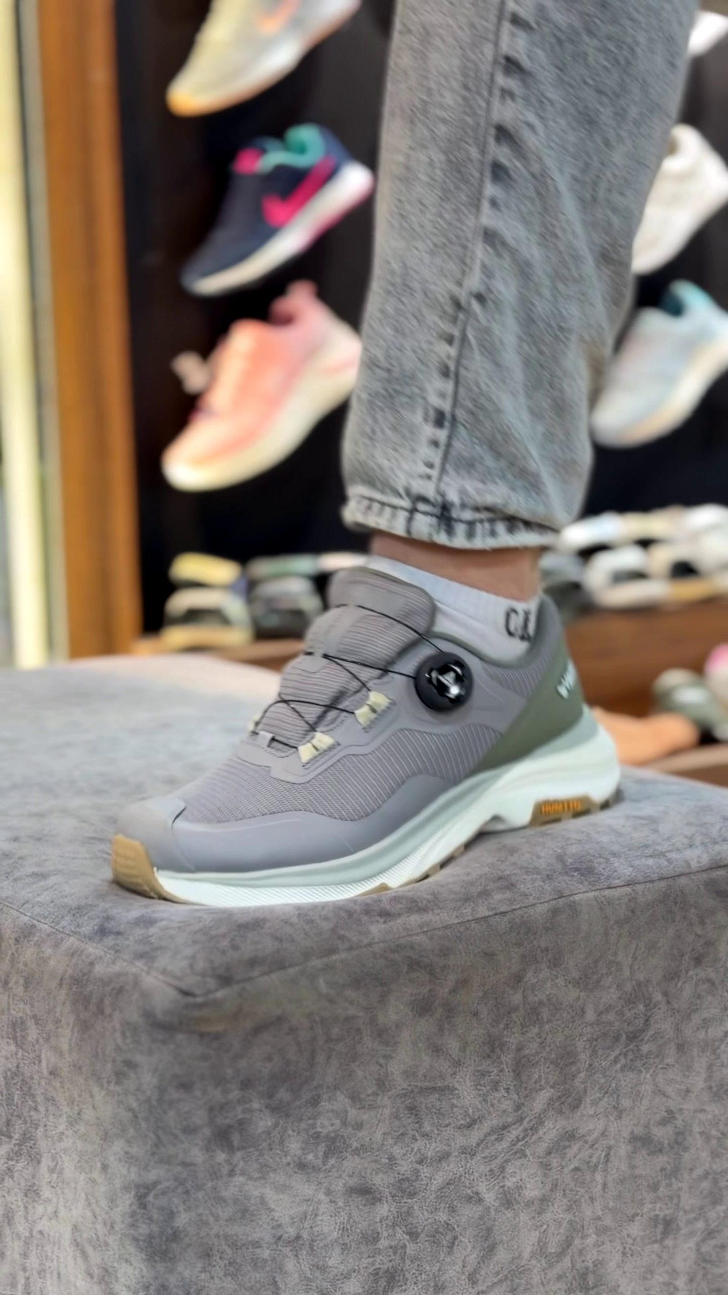 UrbanGrip™ Dial-Fit Sneakers – Lightweight Comfort, Premium Street Style (Unisex) 👟✨ - Image 3