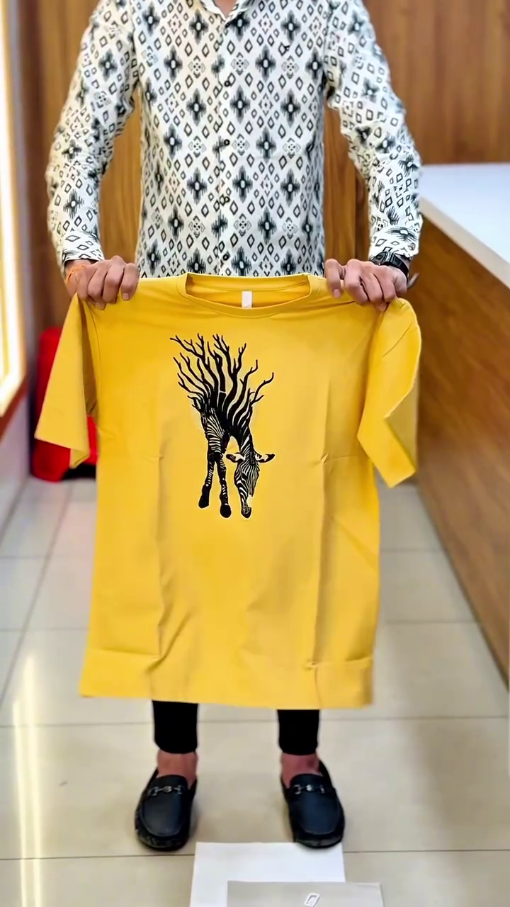 ๐ค๐ฆ Premium Deer Print Oversized T-Shirt โ Minimal, Aesthetic & Streetwear Ready ๐ฅโจ - Image 6