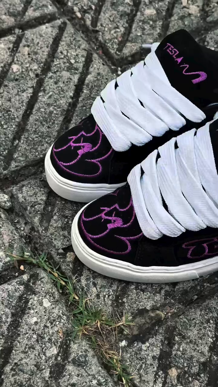 ๐๐ค Tesla Neon Scribble Sneakers โ Black Streetwear Shoes with Glow Vibe ๐โก - Image 6