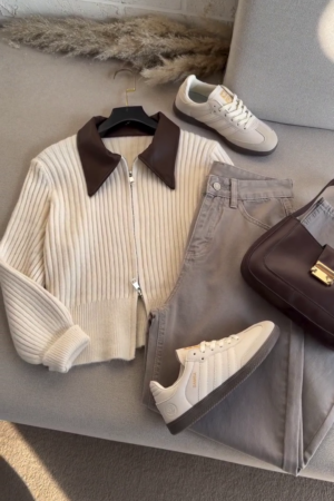 🤎✨ Mocha Collar Zip Knit Sweater – Premium Ribbed Winter Top for Effortless Chic ❄️🧶