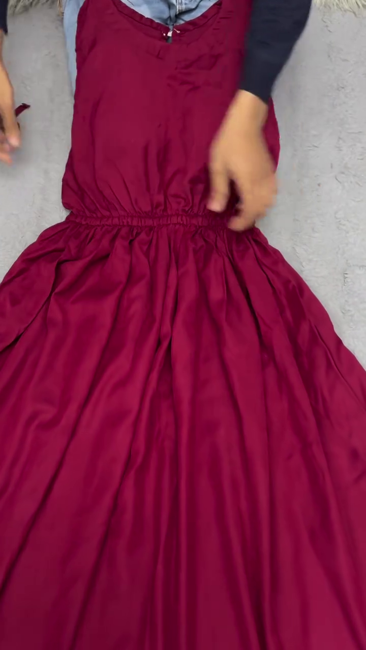 🎀❤️ Bow Bliss Co-Ord Set – White Ribbon Top + Maroon Flowy Skirt ✨👗 - Image 3