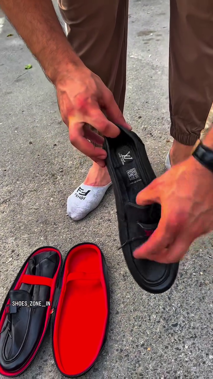 ๐คโค๏ธ Red Strap Luxury Slippers โ Premium Menโs Comfort Sandals ๐ฅ๐ฃ - Image 3