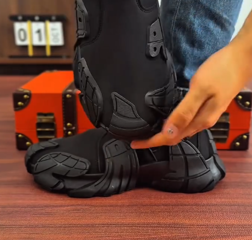 🥾 High-Top Slip-On Men’s Fashion Boots – Stylish, Warm & Winter-Ready ❄️ - Image 2