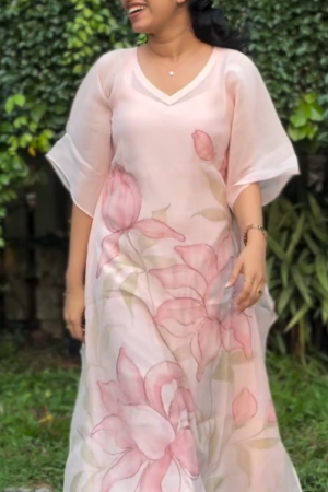 πΈ Effortless Elegance in Bloom β The Perfect Blush Floral Maxi Dress πΏ