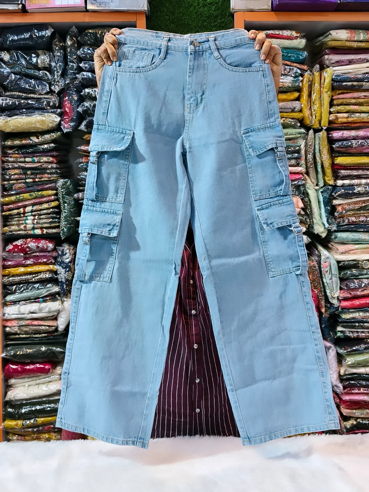 ๐ Blue Denim Cargo Jeans โ Stylish, Functional & Everyday Streetwear Essential โจ