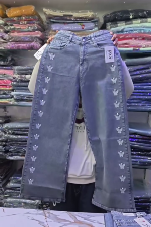 π¦ Light Wash Wide-Leg Womenβs Denim Jeans β Stylish Butterfly Design β¨