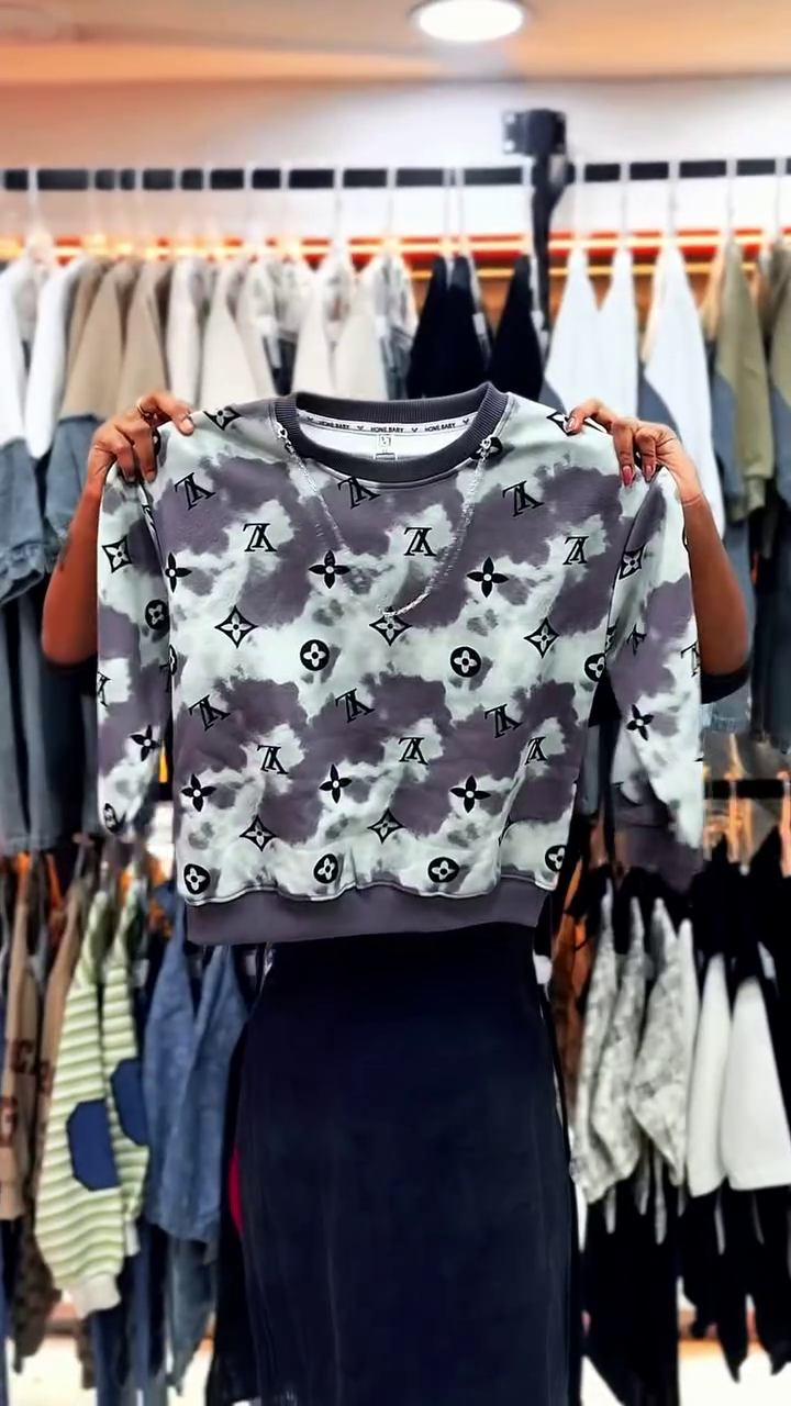 π¨ Graphic Print Crewneck Sweatshirt β Casual, Cozy & Stylish β¨ - Image 7
