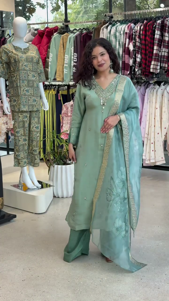 🌸 Women’s Solid Kurta with Trousers & Dupatta – Elegant, Comfortable & Complete Ethnic Set ✨ - Image 2