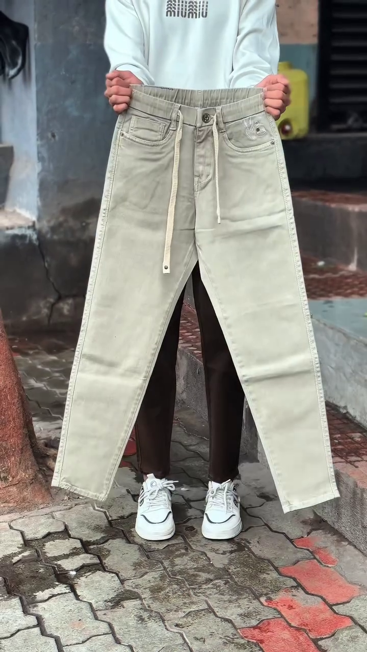 ๐ค Beige Denim Jeans โ Stylish, Versatile & Everyday Wardrobe Essential ๐โจ