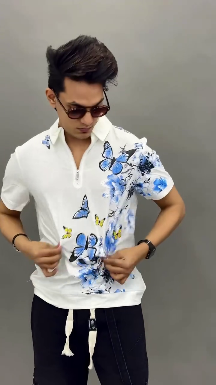 π¦ Butterfly T-Shirt β Playful, Trendy & Effortlessly Chic πβ¨ - Image 2