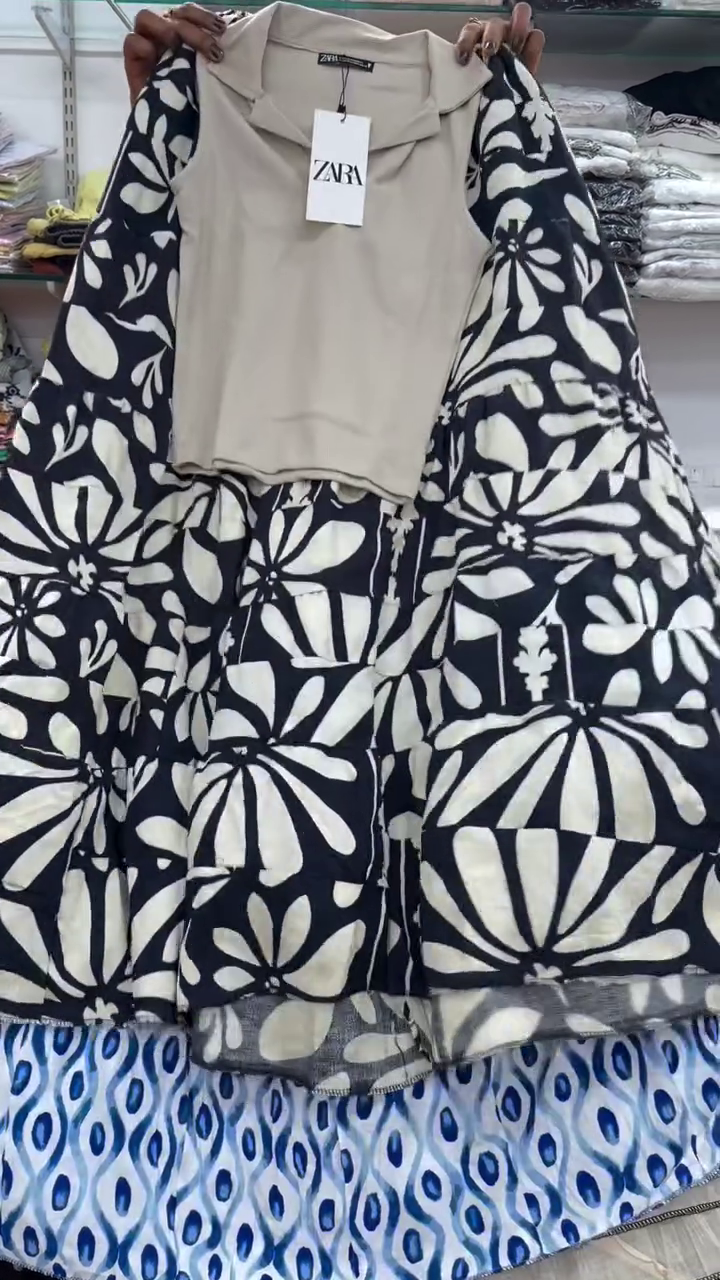 πΈ Floral Print Top and Skirt Set β Fresh, Feminine & Effortlessly Stylish