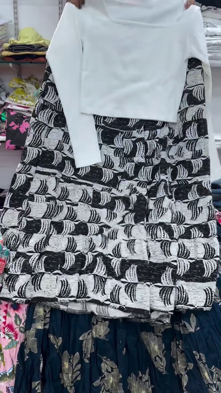 πΈ Floral Print Top and Skirt Set β Fresh, Feminine & Effortlessly Stylish - Image 15