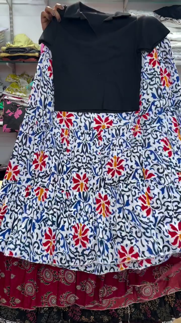 πΈ Floral Print Top and Skirt Set β Fresh, Feminine & Effortlessly Stylish - Image 9
