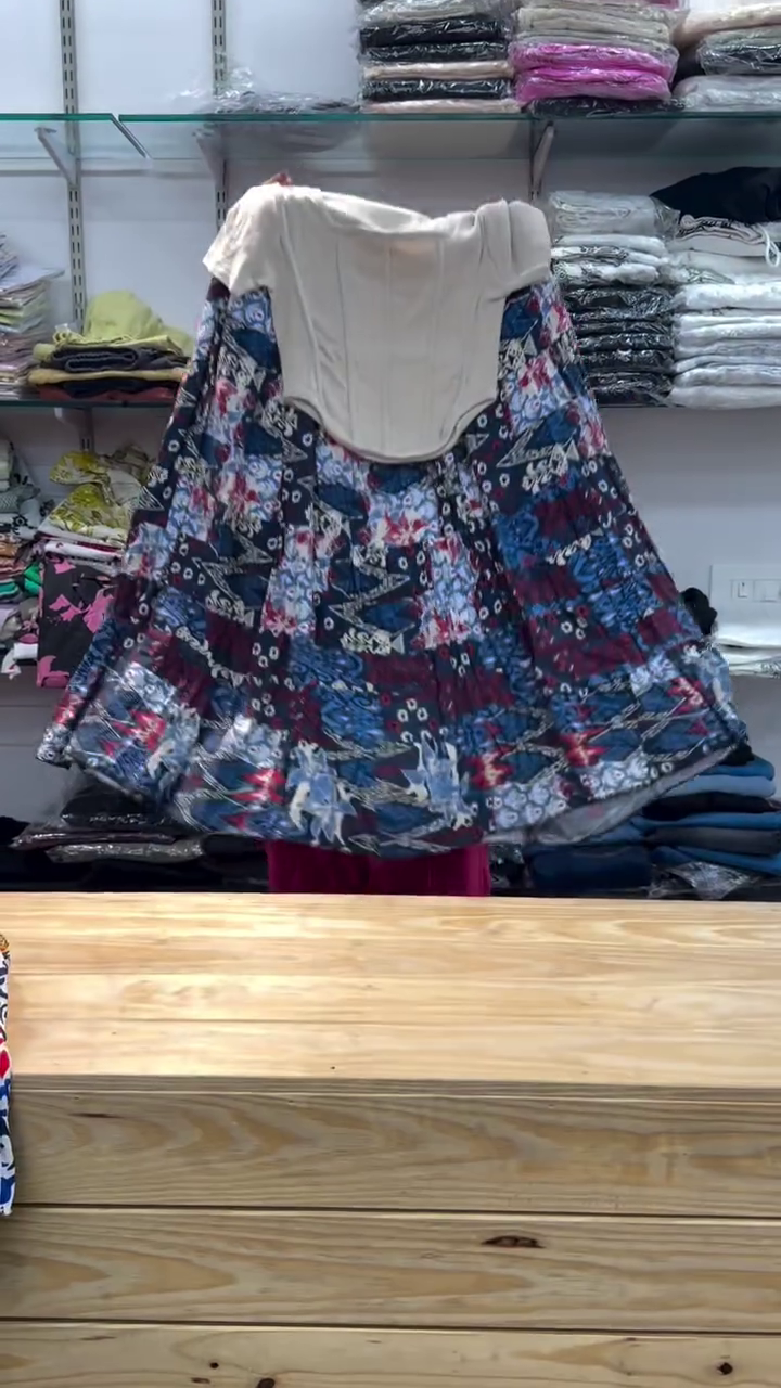 πΈ Floral Print Top and Skirt Set β Fresh, Feminine & Effortlessly Stylish - Image 3