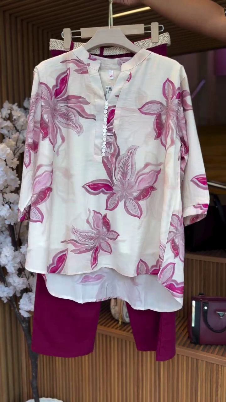 ๐ธ Womenโs Floral Print Kurta and Pants Set โ Effortless Elegance in Bloom ๐