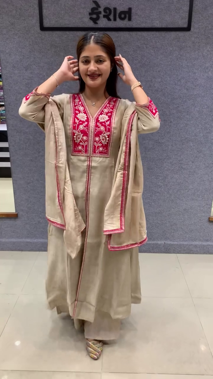 πΏ Everyday Elegance: Cotton Embroidery Kurta Set - Image 2