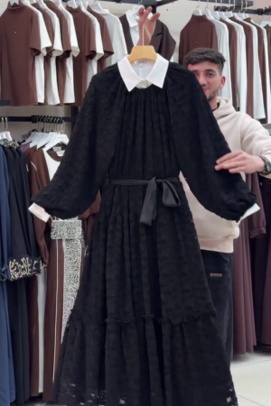 π€ Elegant Drama: Black Chiffon Maxi Dress with Voluminous Sleeves & White Collar
